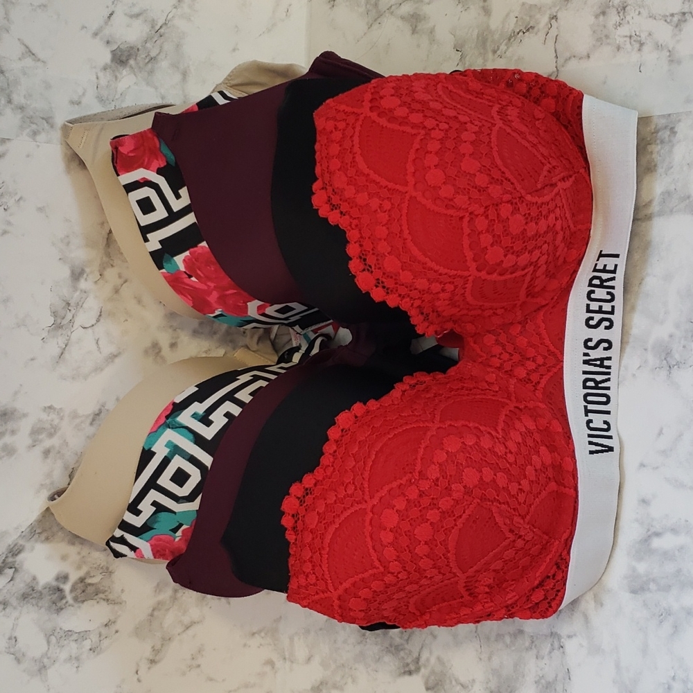 5, 34b bra bundle💚 4 Pink by Victoria's Secret Bras, 1 Victoria's Secret.